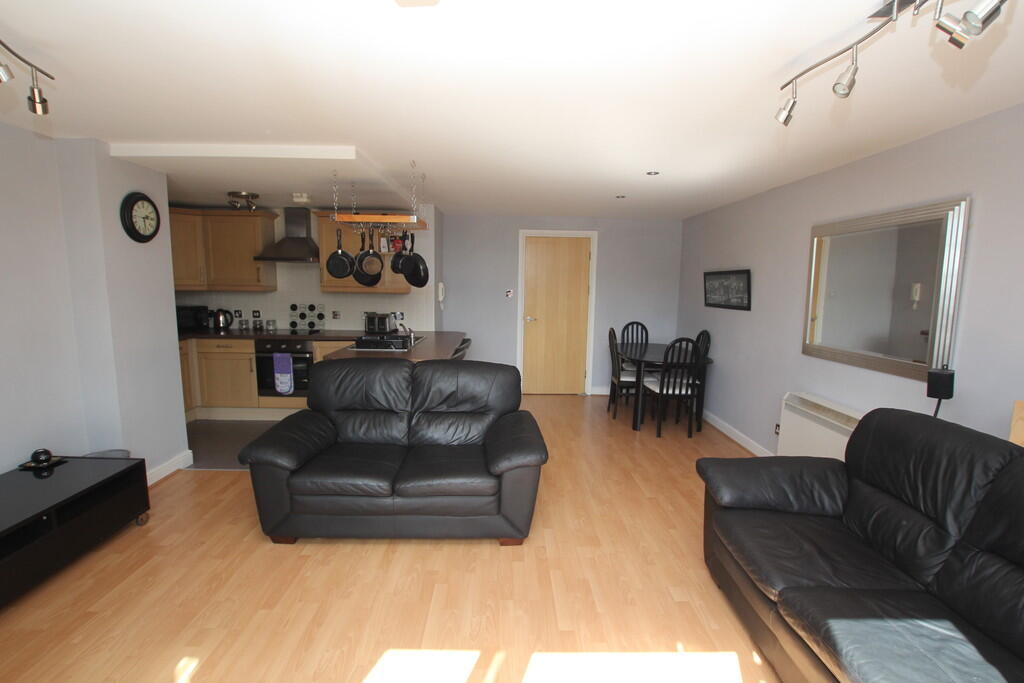 2 bed Apartment for rent in Chester. From Thomas Property Group - Chester