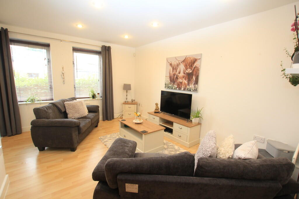 2 bed Apartment for rent in Chester. From Thomas Property Group - Chester