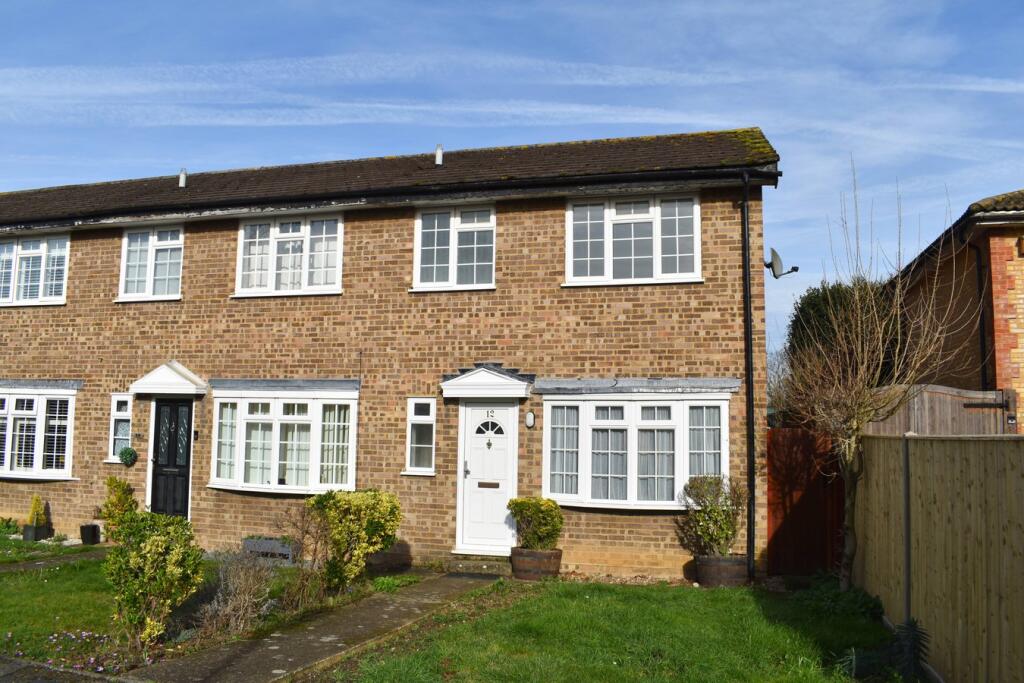 3 bed End of Terrace for rent in Walton-on-Thames. From Martin Flashman & Co. - Walton-on-Thames