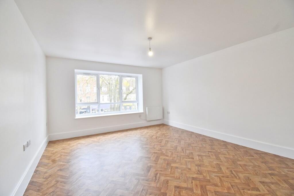 2 bed Apartment for rent in Shepperton. From Martin Flashman & Co. - Walton-on-Thames