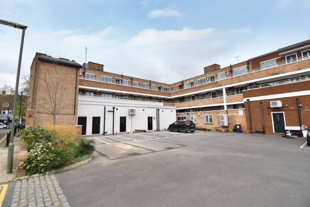 2 bed Apartment for rent in Shepperton. From Martin Flashman & Co. - Walton-on-Thames