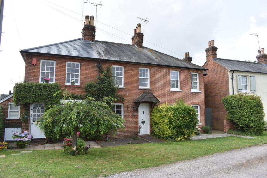 2 bed Mid Terraced House for rent in Stoke D'Abernon. From Martin Flashman & Co. - Walton-on-Thames