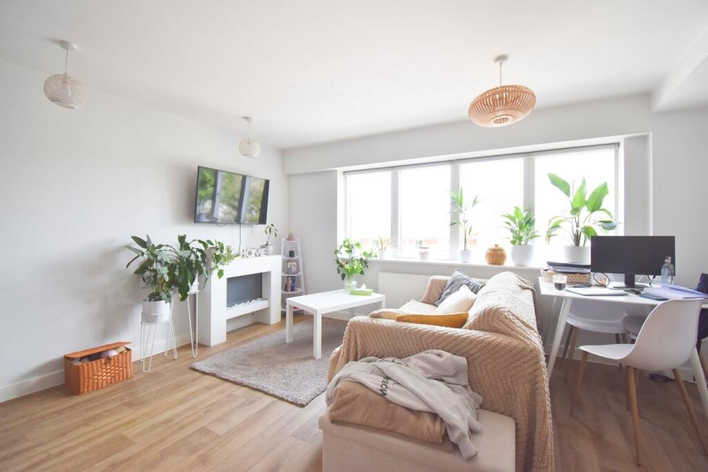 1 bed Apartment for rent in Shepperton. From Martin Flashman & Co. - Walton-on-Thames
