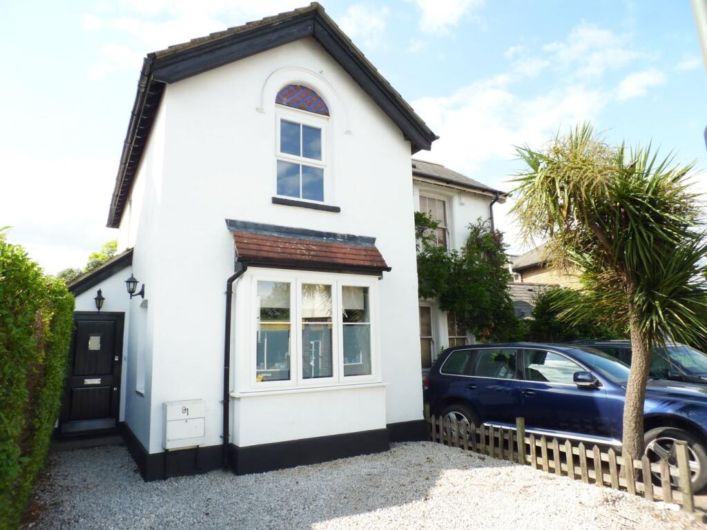 2 bed Semi Detached for rent in Burwood Park. From Martin Flashman & Co. - Walton-on-Thames