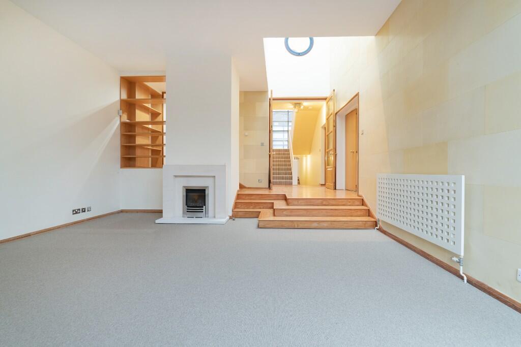 5 bed Detached for rent in Hampstead. From Whitestone Estates