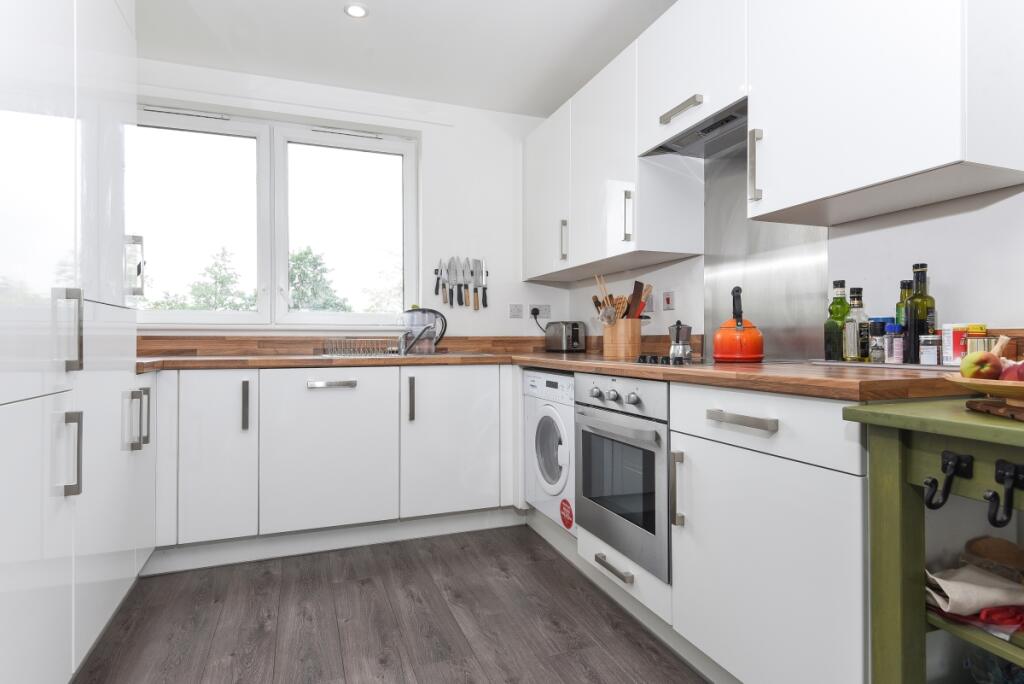 2 bed Not Specified for rent in Eltham. From Kinleigh Folkard & Hayward - Sales - Blackheath