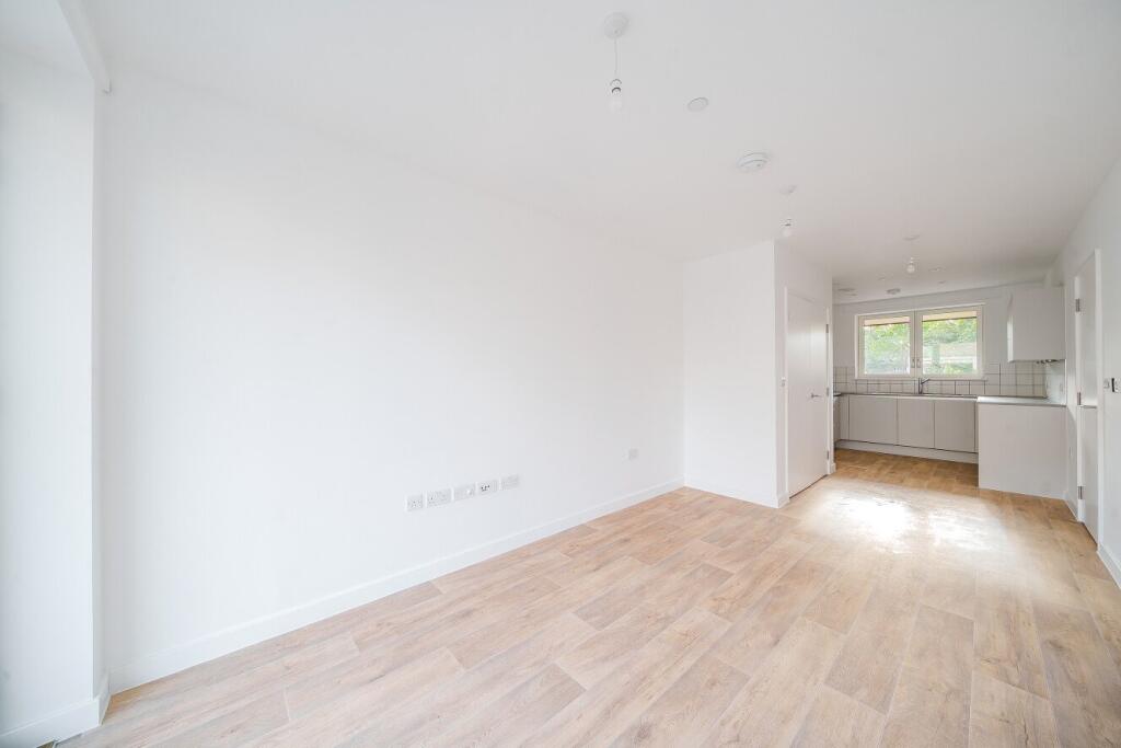 1 bed 1st Floor Flat for rent in Barking. From Kinleigh Folkard & Hayward - Sales - Blackheath