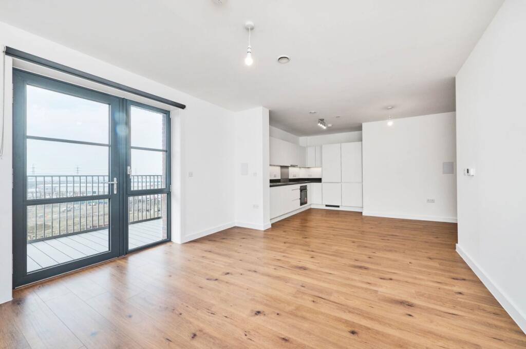 2 bed 1st Floor Flat for rent in Dagenham. From Kinleigh Folkard & Hayward - Sales - Blackheath