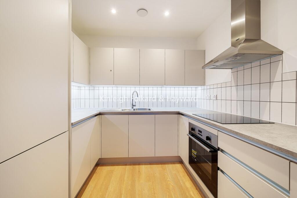 1 bed 1st Floor Flat for rent in Barking. From Kinleigh Folkard & Hayward - Sales - Blackheath