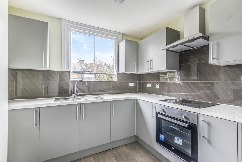 3 bed Detached for rent in London. From Kinleigh Folkard & Hayward - Sales - Blackheath 3 bed Detached for rent in London. From Kinleigh Folkard & Hayward - Sales - Blackheath