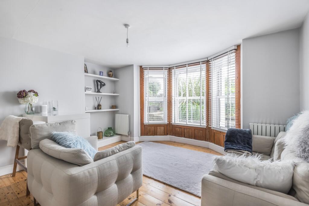 1 bed House (unspecified) for rent in Woolwich. From Kinleigh Folkard & Hayward - Sales - Blackheath 1 bed House (unspecified) for rent in Woolwich. From Kinleigh Folkard & Hayward - Sales - Blackheath