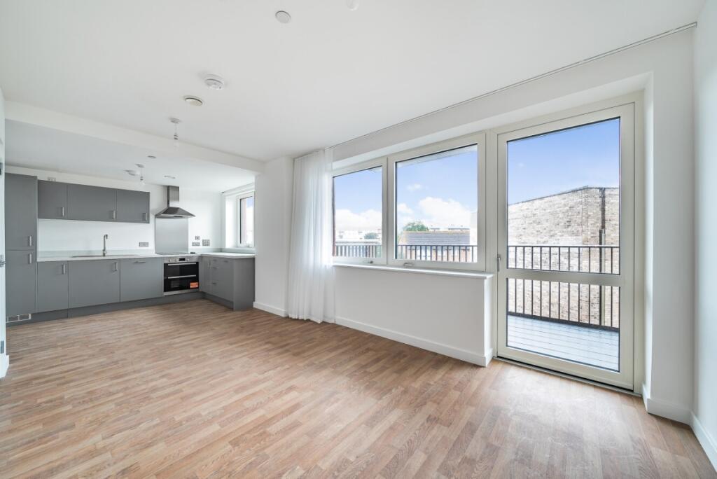 1 bed 1st Floor Flat for rent in Barking. From Kinleigh Folkard & Hayward - Sales - Blackheath