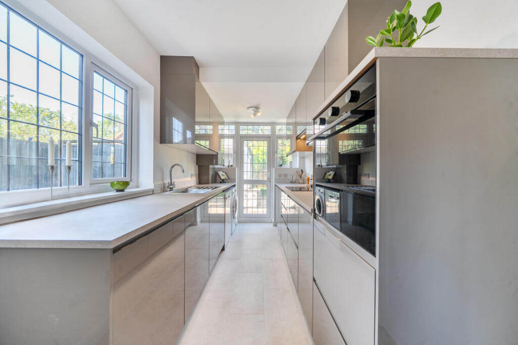 3 bed Semi Detached for rent in London. From Kinleigh Folkard & Hayward - Sales - Blackheath