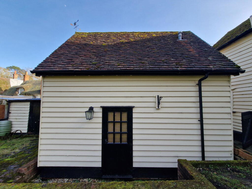 1 bed Detached bungalow for rent in Brent Pelham. From Oliver Minton - Puckeridge