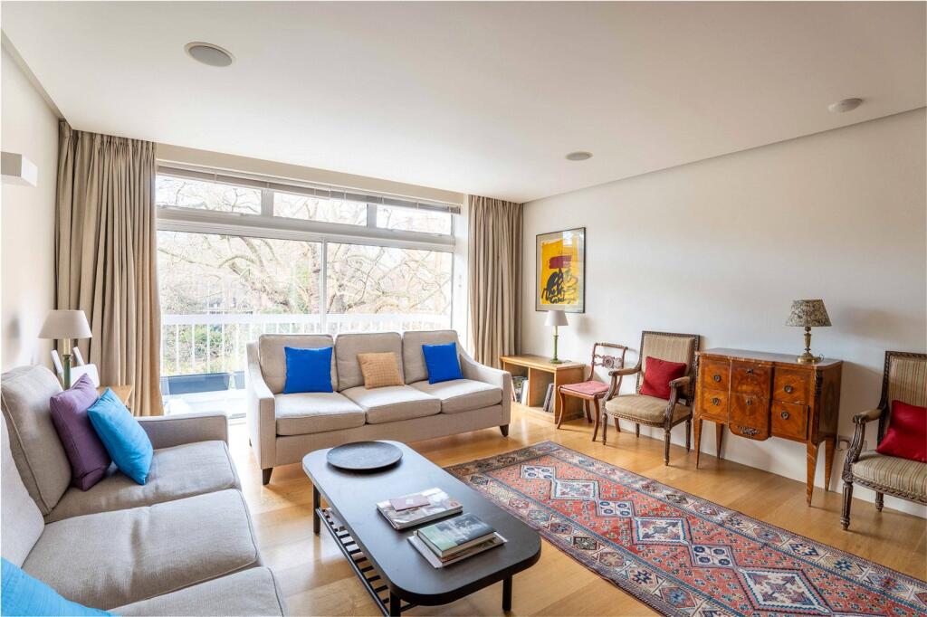 2 bed Apartment for rent in Chelsea. From Russell Simpson