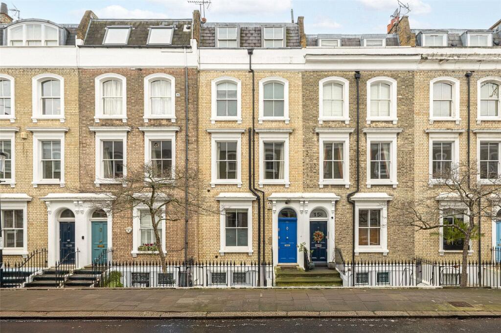 5 bed Mid Terraced House for rent in Chelsea. From Russell Simpson