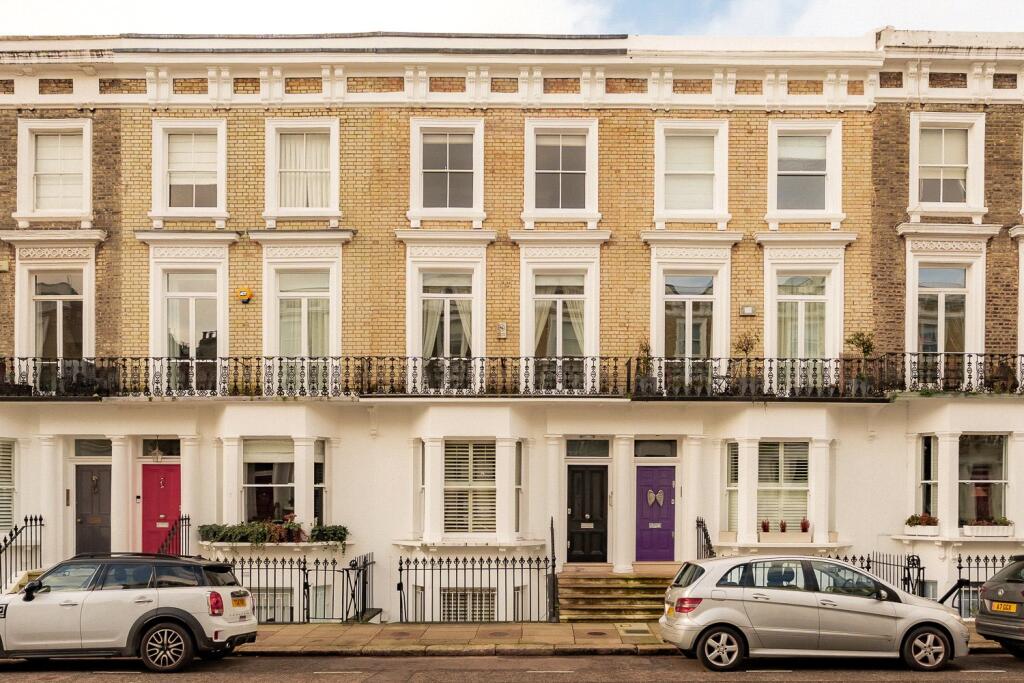 4 bed Mid Terraced House for rent in Chelsea. From Russell Simpson