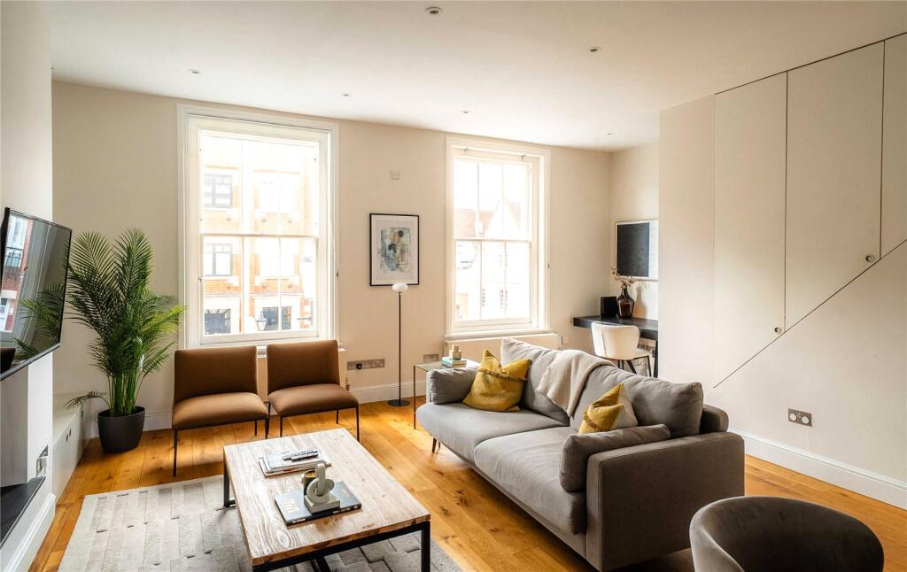 2 bed Apartment for rent in Chelsea. From Russell Simpson