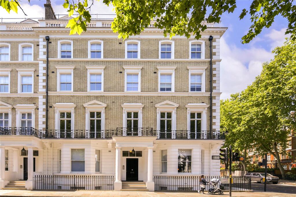 1 bed Apartment for rent in Chelsea. From Russell Simpson