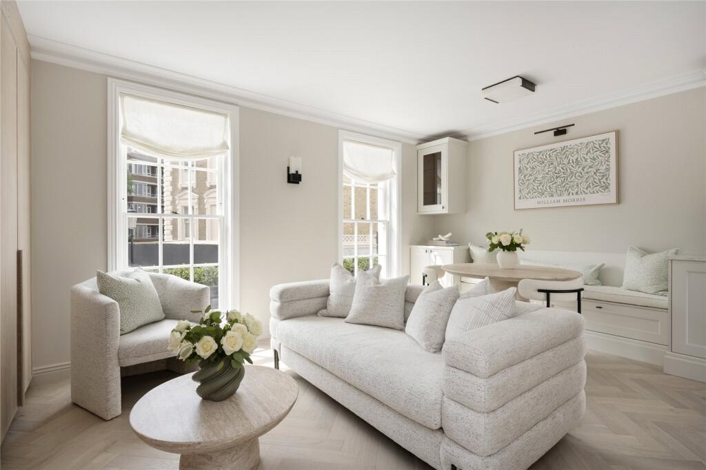 2 bed Apartment for rent in Chelsea. From Russell Simpson