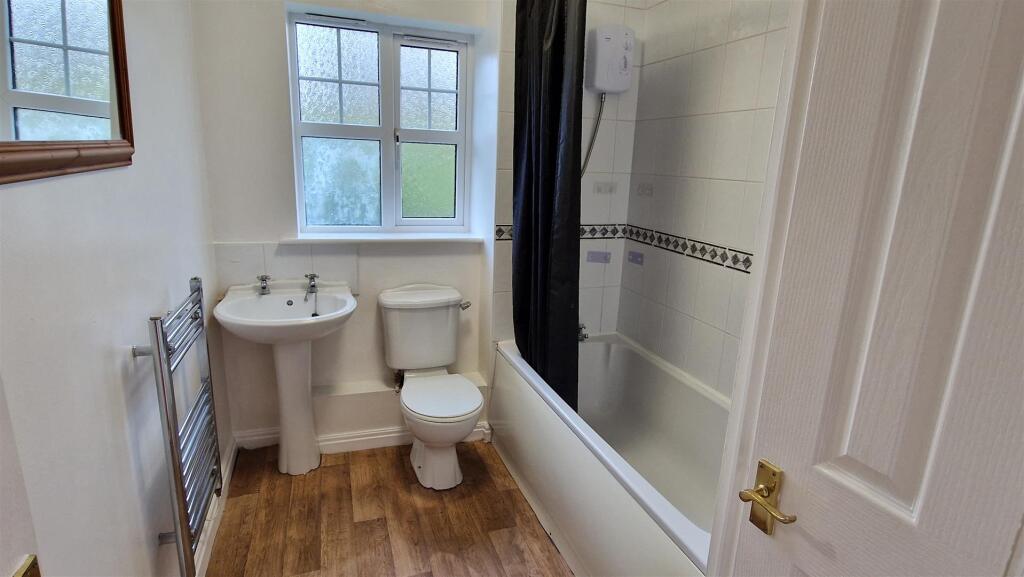 2 bed 1st Floor Flat for rent in Meadow Well. From Wright Residential - Newcastle-Upon-Tyne