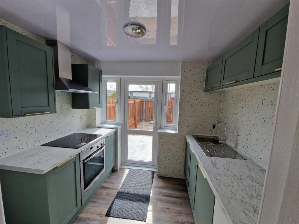 2 bed 1st Floor Flat for rent in Longbenton. From Wright Residential - Newcastle-Upon-Tyne