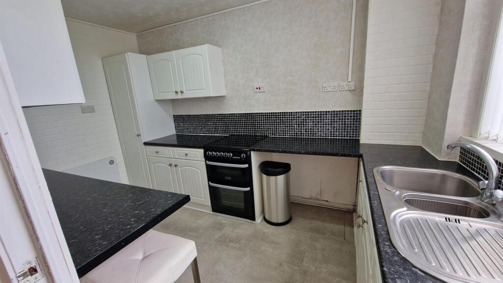 2 bed 1st Floor Flat for rent in Longbenton. From Wright Residential - Newcastle-Upon-Tyne