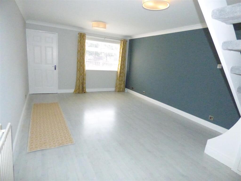 2 bed Mid Terraced House for rent in Cramlington. From Wright Residential - Newcastle-Upon-Tyne 2 bed Mid Terraced House for rent in Cramlington. From Wright Residential - Newcastle-Upon-Tyne