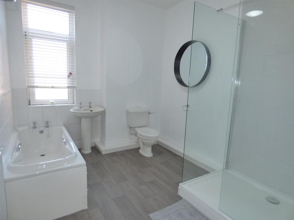 2 bed 1st Floor Flat for rent in Wideopen. From Wright Residential - Newcastle-Upon-Tyne