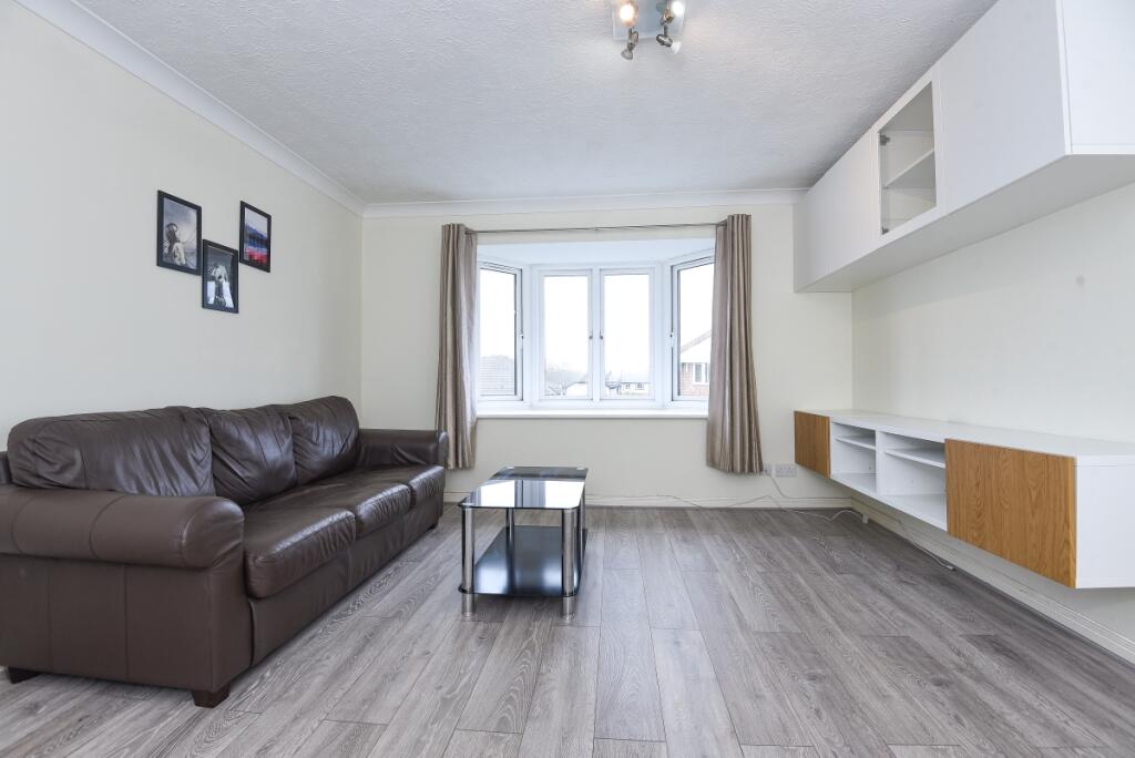 2 bed Apartment for rent in Bermondsey. From Kinleigh Folkard & Hayward