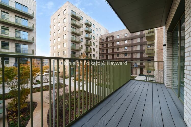 3 bed Apartment for rent in . From Kinleigh Folkard & Hayward