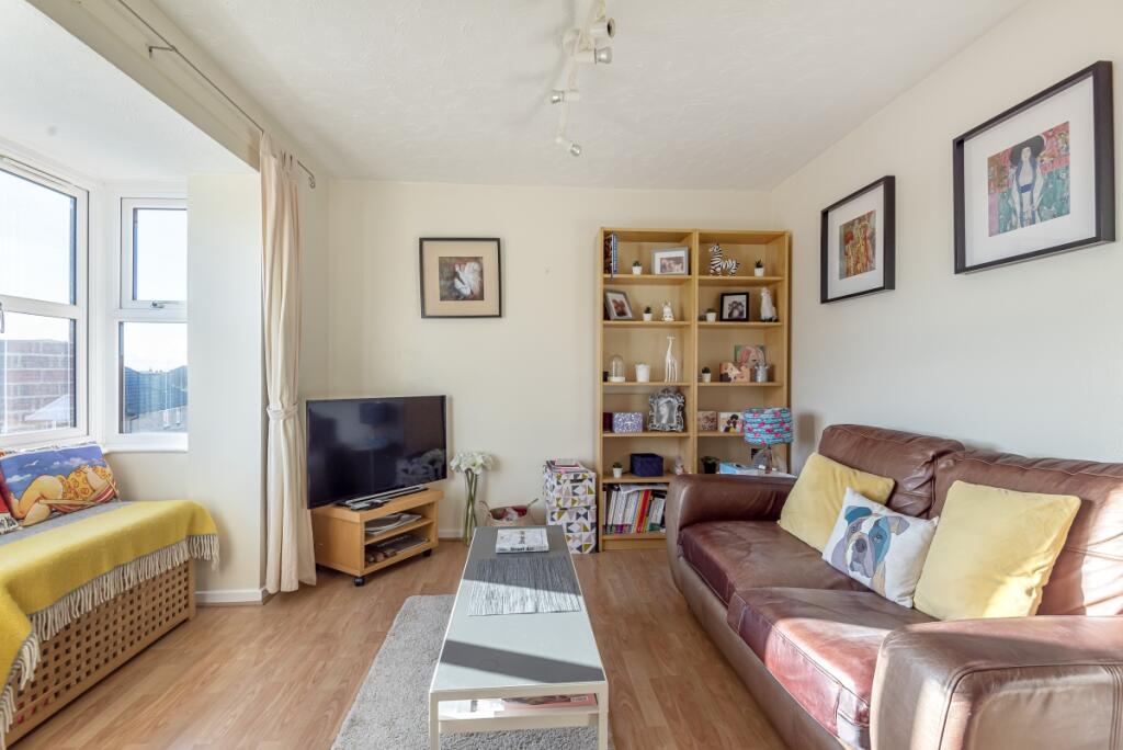 1 bed Apartment for rent in Bermondsey. From Kinleigh Folkard & Hayward