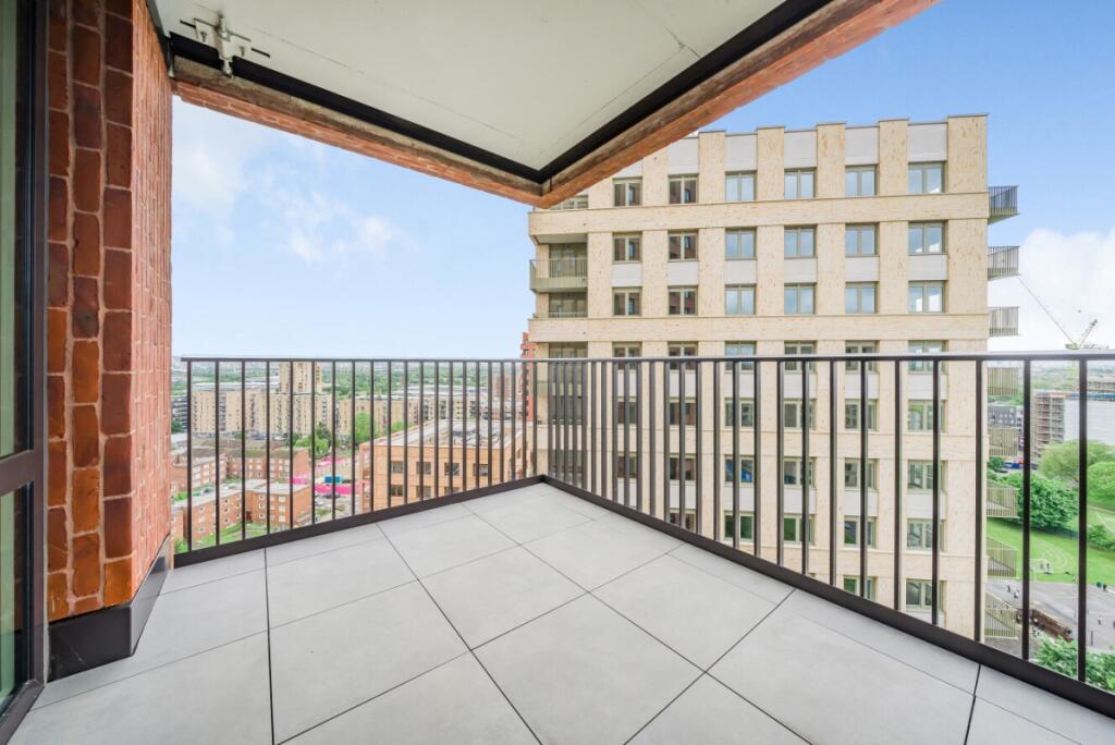 2 bed 1st Floor Flat for rent in London. From Kinleigh Folkard & Hayward - Sales - Canada Water