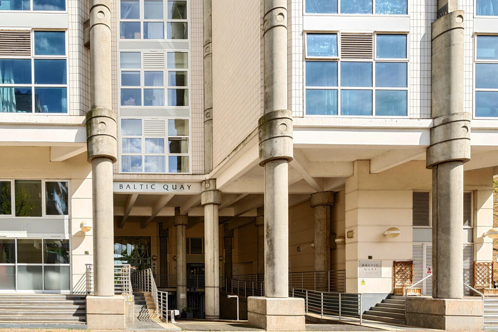 1 bed 1st Floor Flat for rent in Deptford. From Kinleigh Folkard & Hayward - Sales - Canada Water 1 bed 1st Floor Flat for rent in Deptford. From Kinleigh Folkard & Hayward - Sales - Canada Water