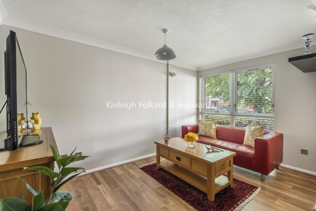 1 bed 1st Floor Flat for rent in London. From Kinleigh Folkard & Hayward - Sales - Canada Water
