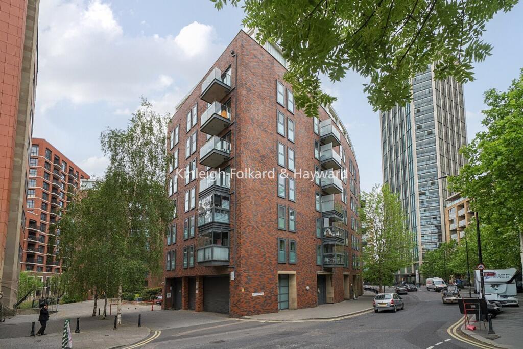 4 bed 1st Floor Flat for rent in Bermondsey. From Kinleigh Folkard & Hayward - Sales - Canada Water