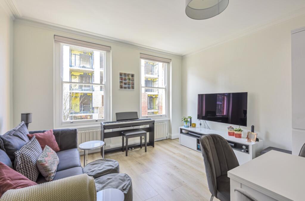 2 bed 1st Floor Flat for rent in London. From Kinleigh Folkard & Hayward - Sales - Marylebone