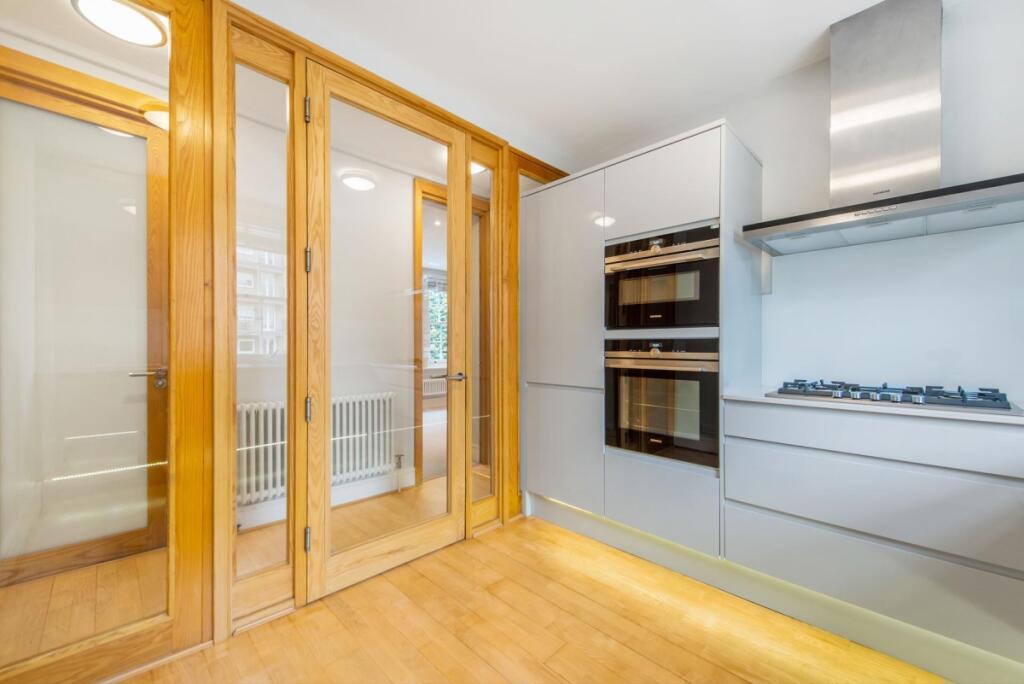 1 bed 1st Floor Flat for rent in Camden Town. From Kinleigh Folkard & Hayward - Sales - Marylebone