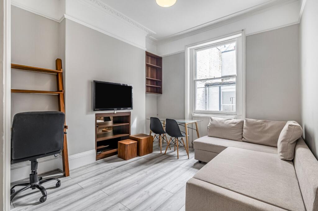 2 bed 1st Floor Flat for rent in London. From Kinleigh Folkard & Hayward - Sales - Marylebone
