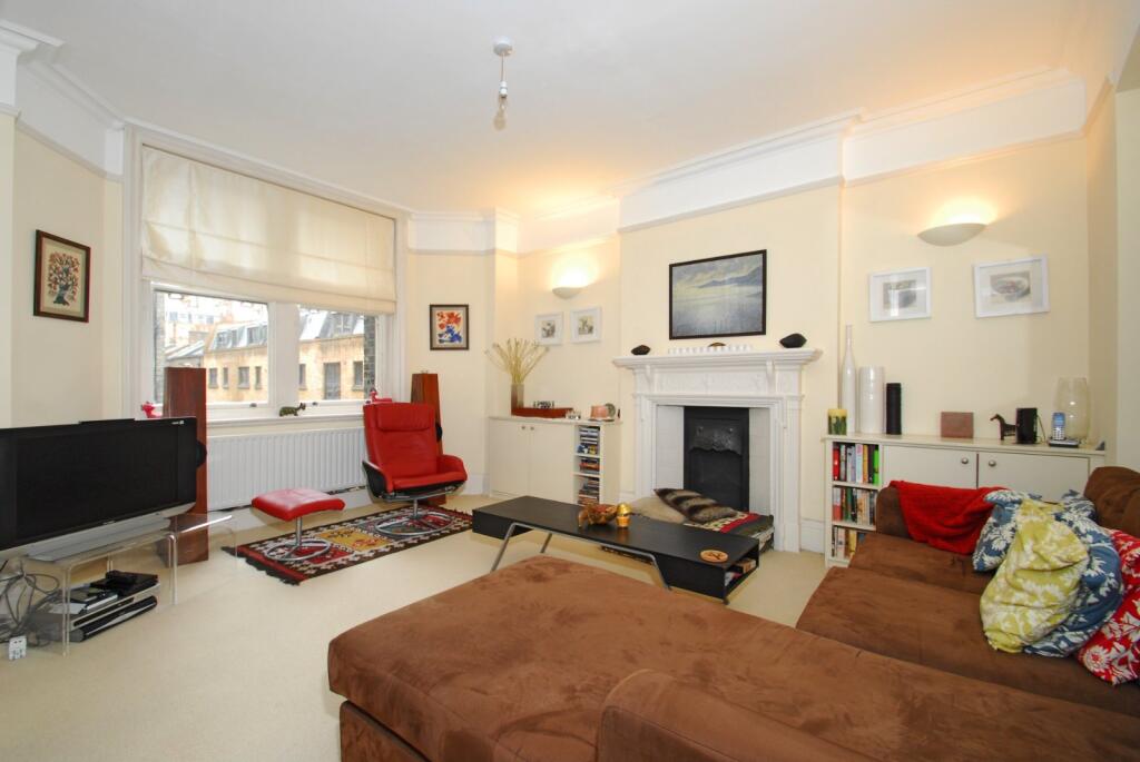 2 bed 1st Floor Flat for rent in Camden Town. From Kinleigh Folkard & Hayward - Sales - Marylebone 2 bed 1st Floor Flat for rent in Camden Town. From Kinleigh Folkard & Hayward - Sales - Marylebone