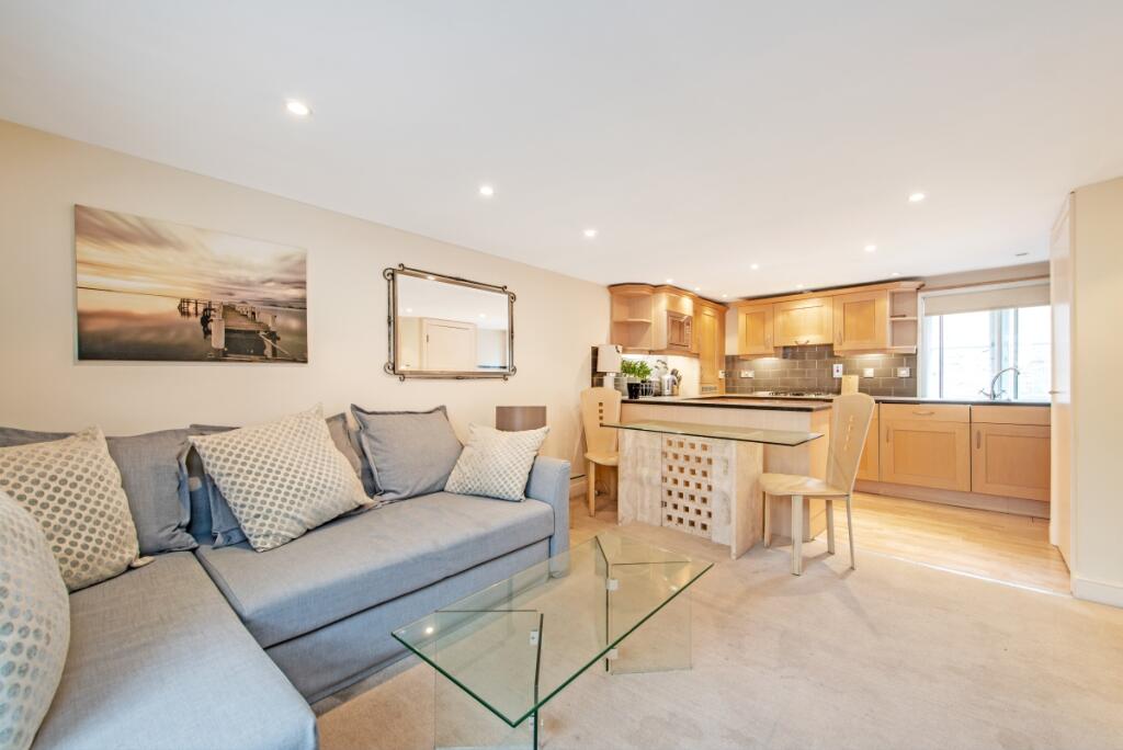 1 bed 1st Floor Flat for rent in London. From Kinleigh Folkard & Hayward - Sales - Marylebone 1 bed 1st Floor Flat for rent in London. From Kinleigh Folkard & Hayward - Sales - Marylebone