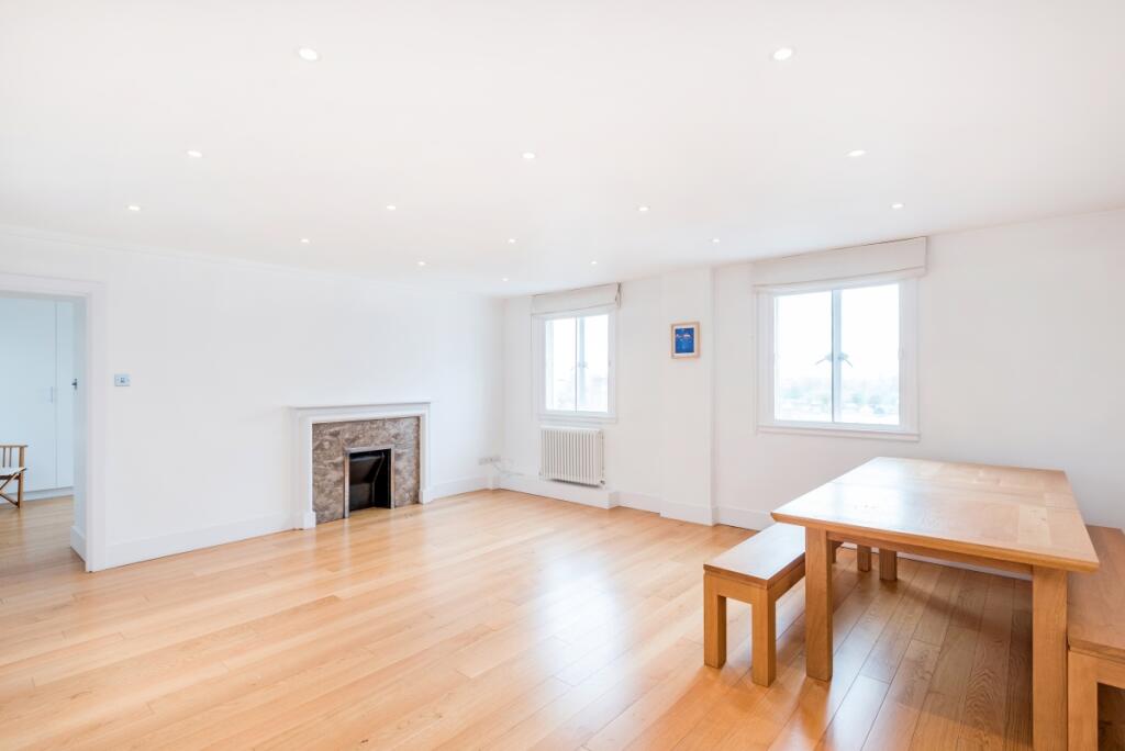 2 bed 1st Floor Flat for rent in London. From Kinleigh Folkard & Hayward - Sales - Marylebone