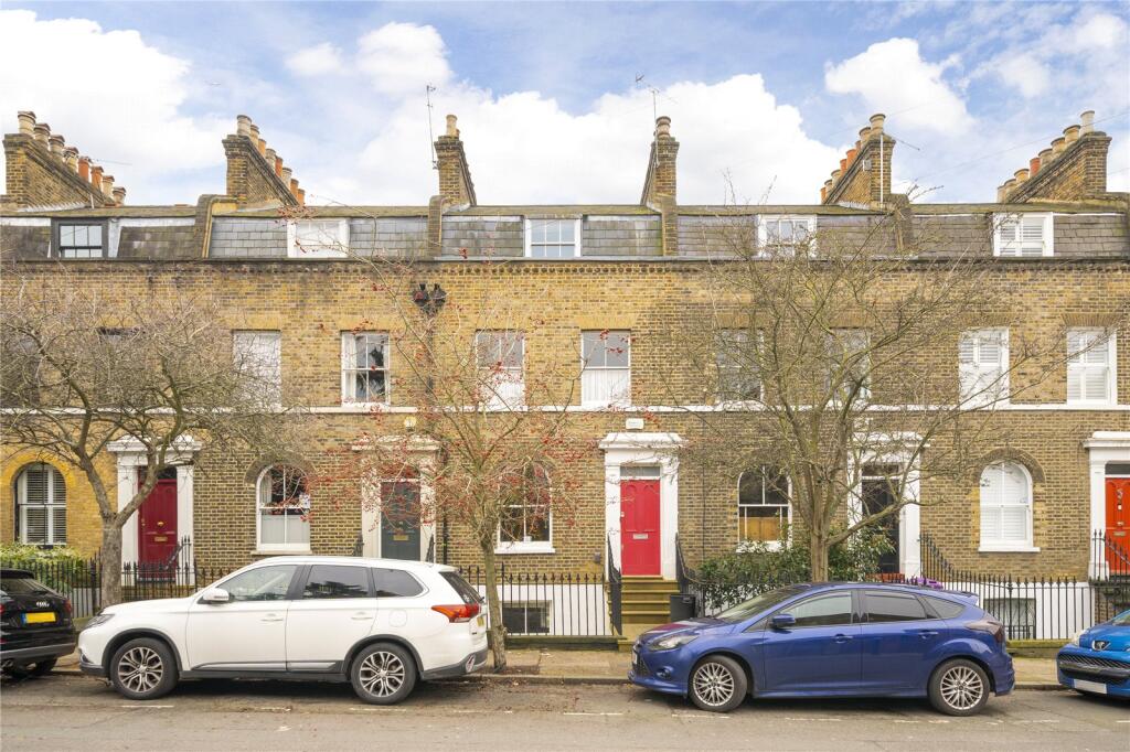 4 bed Mid Terraced House for rent in London. From Keatons - Bow