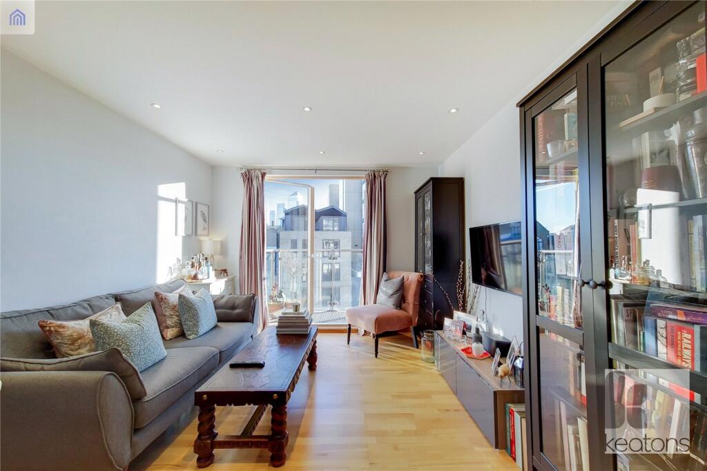 2 bed 1st Floor Flat for rent in London. From Keatons - Bow