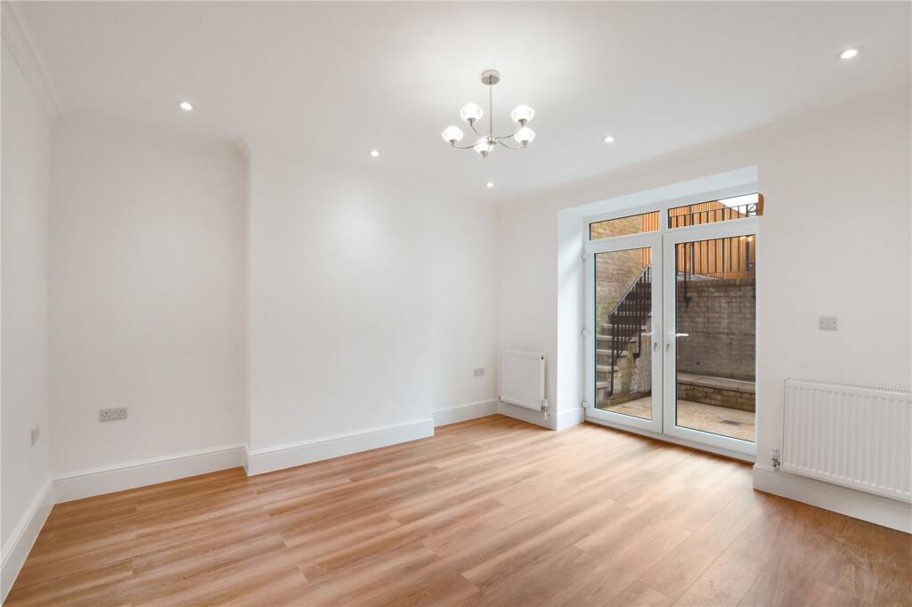 2 bed 1st Floor Flat for rent in Bow. From Keatons - Bow 2 bed 1st Floor Flat for rent in Bow. From Keatons - Bow