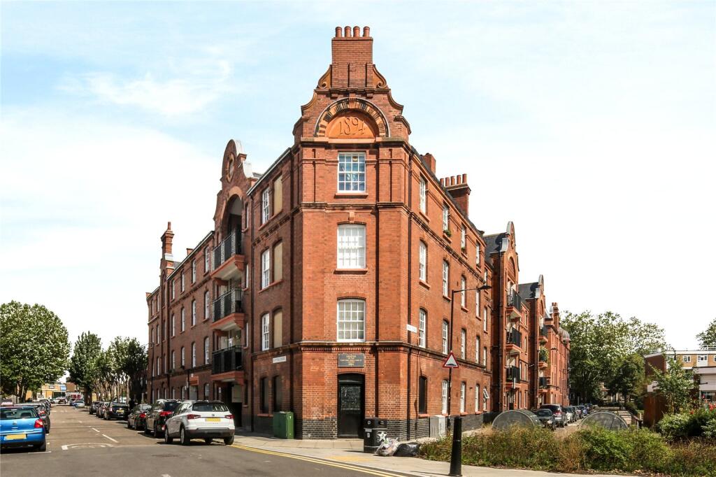 1 bed 1st Floor Flat for rent in Stepney. From Keatons - Bow