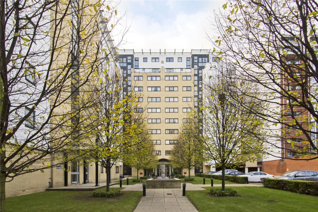 1 bed 1st Floor Flat for rent in London. From Keatons - Bow