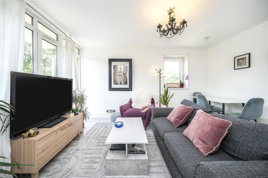 1 bed 1st Floor Flat for rent in London. From Keatons - Bow