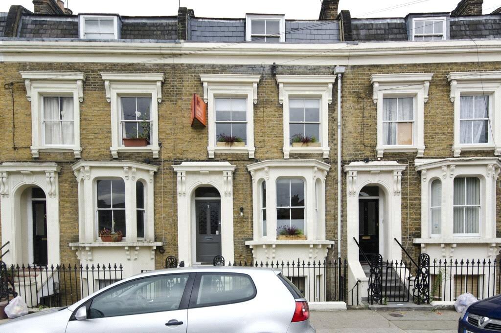 2 bed 1st Floor Flat for rent in London. From Keatons - Bow