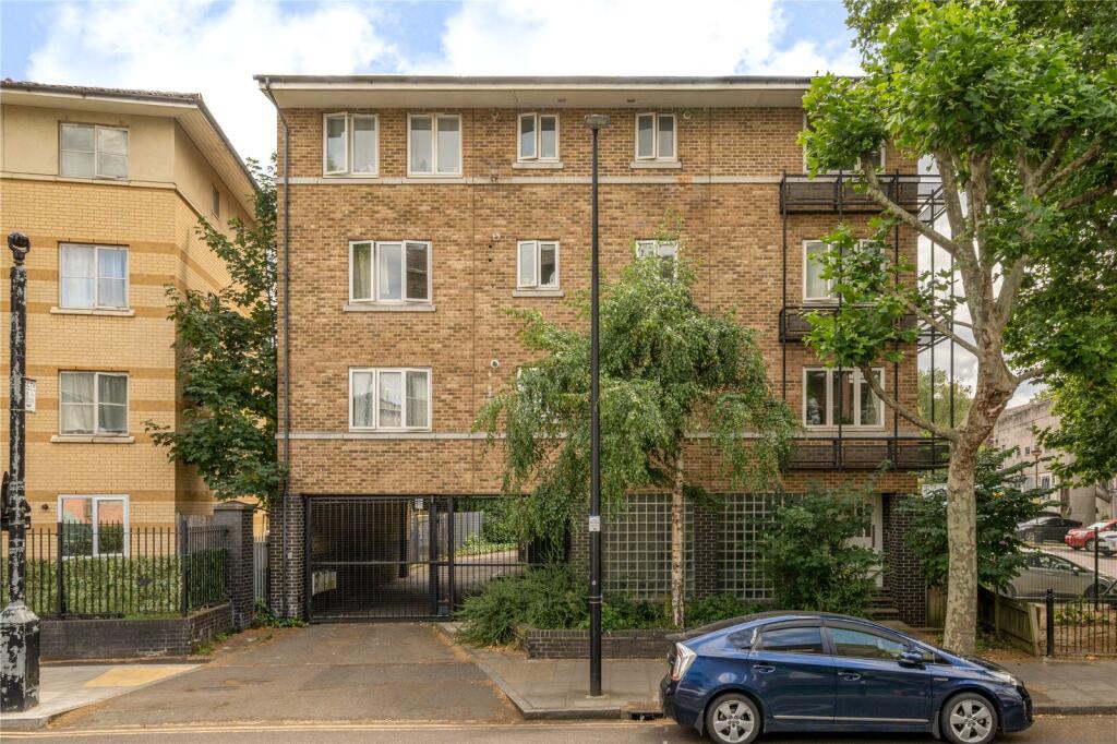 1 bed 1st Floor Flat for rent in Poplar. From Keatons - Bow